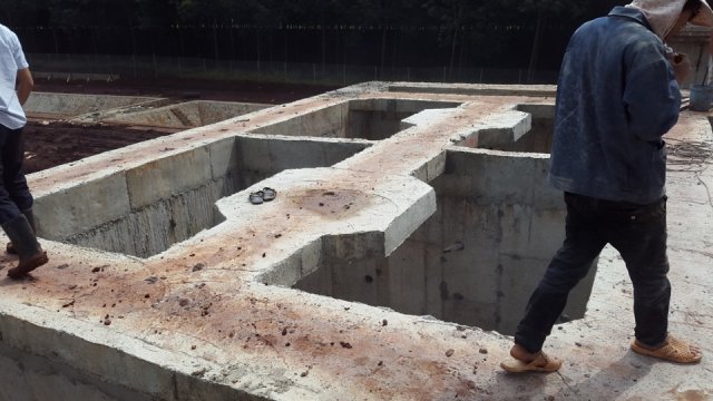 Mixing tank under construction